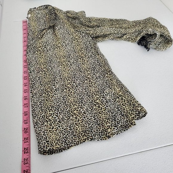 Velvet Graham & Spencer Womens Animal Print Blouse Size S Ruffled V Neck Sheer - Picture 8 of 10